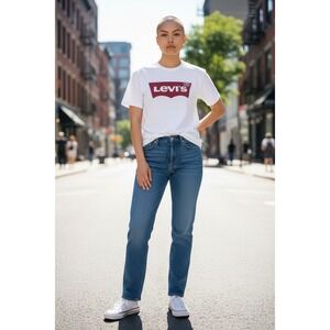 Levi's Womens White Classic Logo T Shirt Size Medium